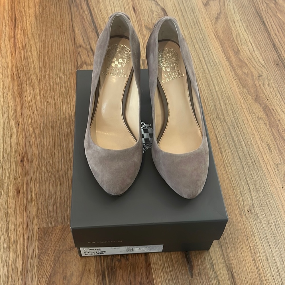 Vince Camuto suede heels 7.5